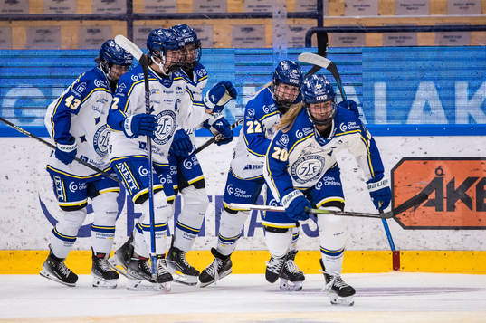Leksands Tatum Amy jublar