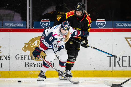 Linköpings Josephine Asperup och Brynäs Josefine Jakobsen