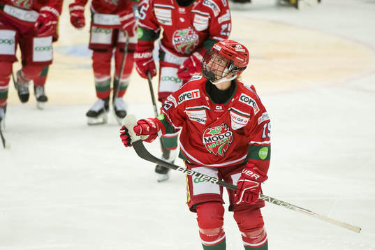 Modos Lauren Bellefontaine jublar
