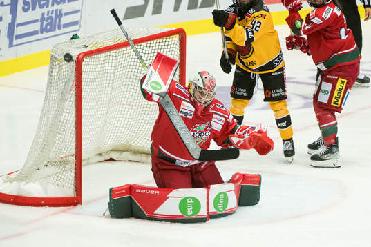 Modos målvakt Andrea Brändli