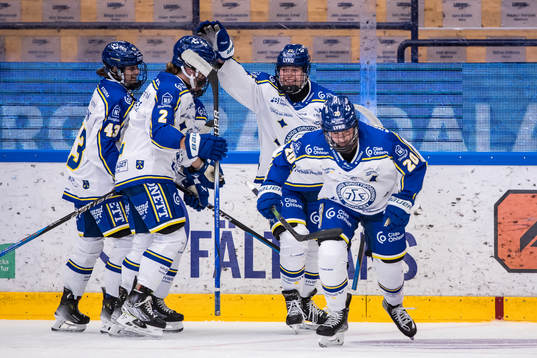 Leksands Tatum Amy jublar