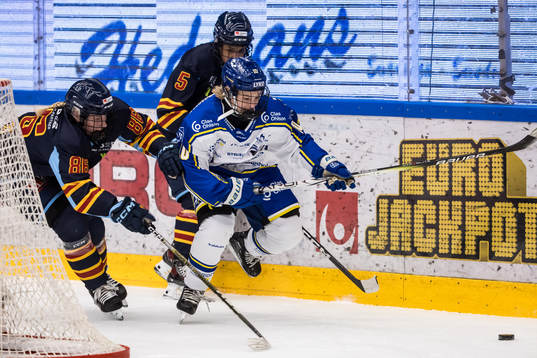 Djurgårdens Selma Tyreskog och Leksands Tilde Sundnäs