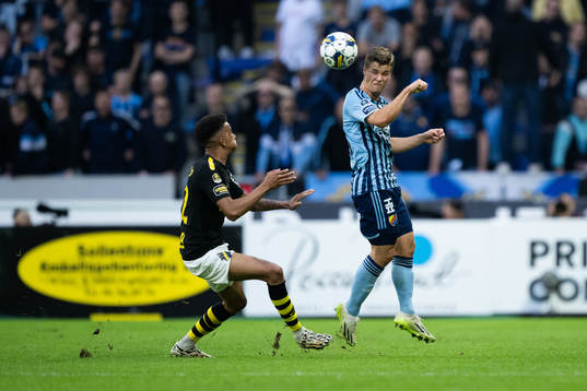 AIKs Rui Modesto och Djurgårdens Samuel Dahl