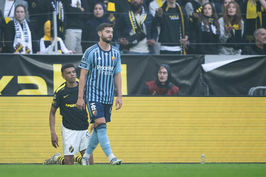 Djurgårdens Besard Sabovic deppar