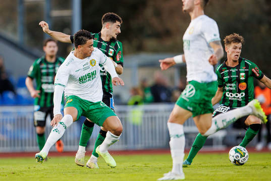 Hammarbys Jusef Erabi och Varbergs Ismet Lushaku