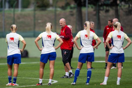 Assistant coach Magnus Wikman of the Swedish women’s