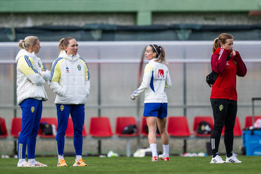 Jonna Andersson, Elin Rubensson, Kosovare Asllani and