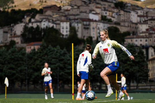 Sofia Jakobsson of the Swedish women’s National fotboll