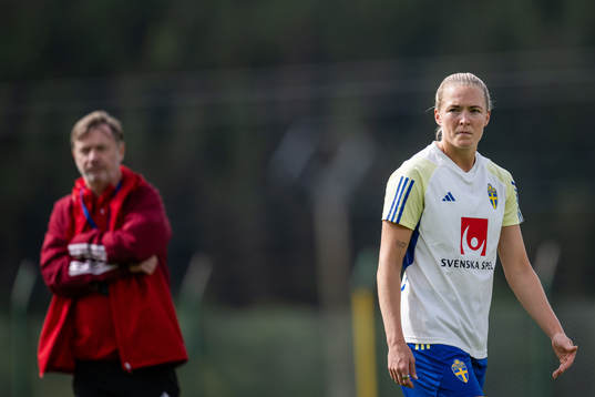 Head coach Peter Gerhardsson and Magdalena Eriksson of the