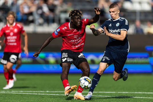Trelleborgs Abel Ogwuche och Utsiktens Lucas Hedlund