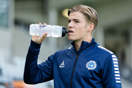 Utsiktens Felix Eriksson innan fotbollsmatchen i Superettan