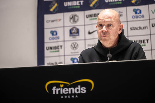 AIKs tränare Henning Berg