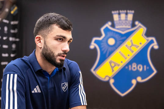 Djurgårdens Musa Gurbanli i mixade zonen