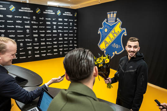 AIKs Ioannis Pittas i mixade zonen