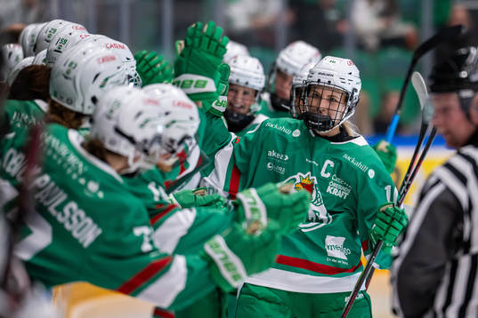 Rögles Wilma Hjelm jublar