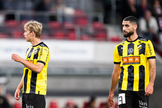 Häckens Pontus Dahbo och Aiham Ousou deppar