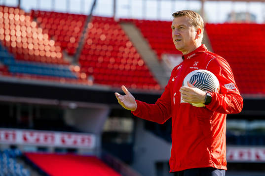 Leif Gunnar Smerud, head coach of the Norwegian women's