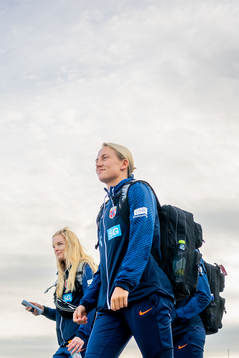 Goalkeeper Guro Pettersen and Lisa Naalsund of the
