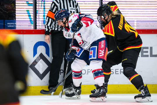 Linköpings Franziska Feldmeier och Brynäs Jenny Antonsson