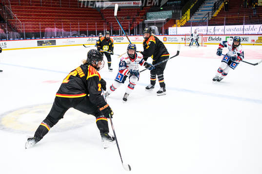 Linköpings Madelen Haug Hansen och Brynäs Josefine