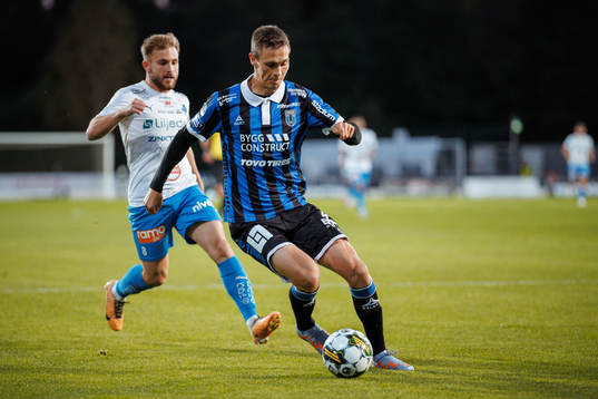 Värnamos Albion Ademi oxh Sirius Tobias Carlsson