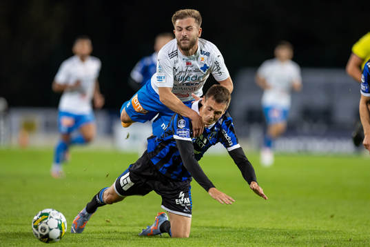 Bläddra bland fler bilder av Fotboll, Allsvenskan, Värnamo - Sirius