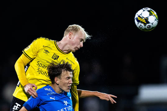 Elfsborgs André Boman och Halmstads Kazper Karlsson