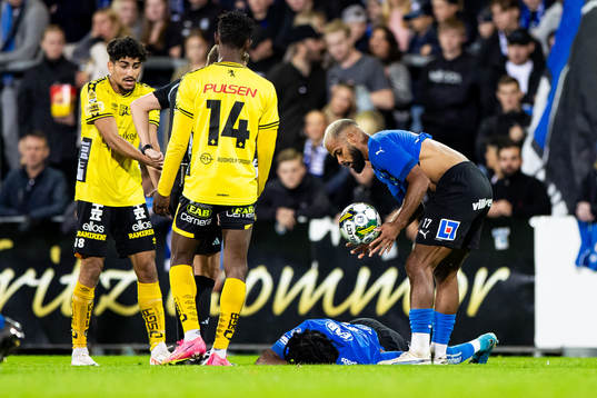 Halmstads Joseph Baffoe har ont