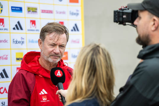 Head coach Peter Gerhardsson of the Swedish women's