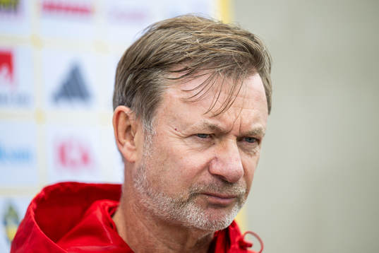 Head coach Peter Gerhardsson of the Swedish women's
