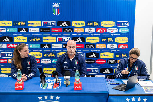 Goalkeeper Laura Giuliani and head coach Andrea Soncin of