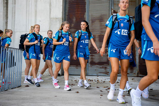 Cesilie Andreassen and Ingrid Syrstad Engen of the