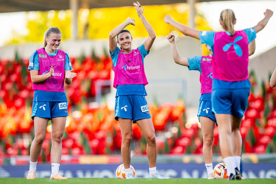 Mathilde Harviken and Ingrid Syrstad Engen of the Norwegian
