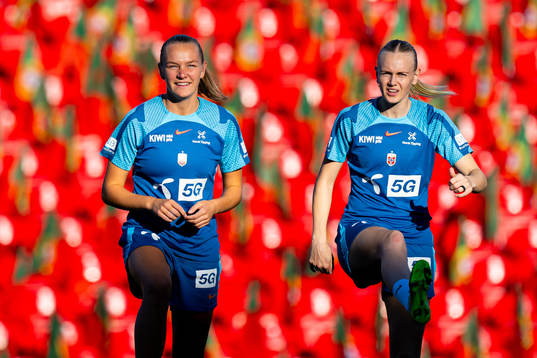 Frida Maanum and Karina Sævik of the Norwegian women's