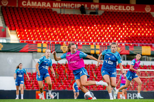 Marit Bratberg Lund and Cesilie Andreassen of the Norwegian