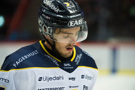 HV71s Simon Önerud deppar