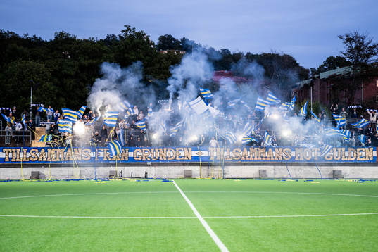 under fotbollsmatchen i Division 1 södra mellan IFK