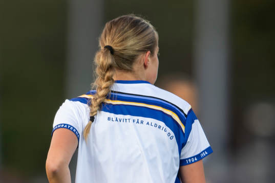 baksidan på IFK Göteborgs uppvärmningströja
