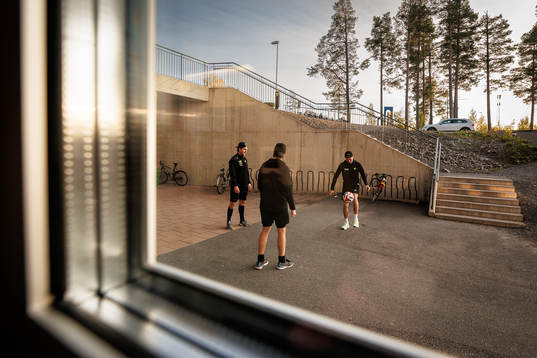 Östersunds spelare värmer upp