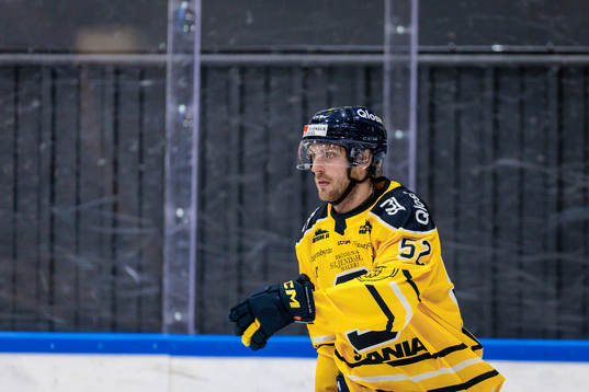 Södertäljes Christopher Liljewall jublar