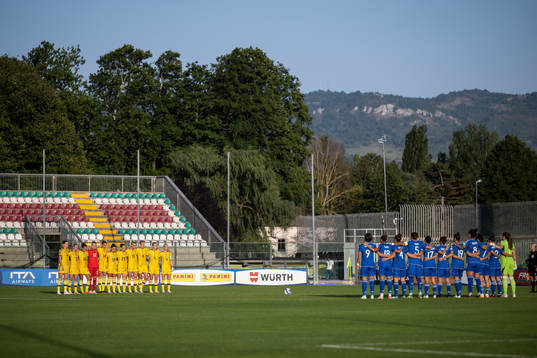 Players of Sweden and of Italy