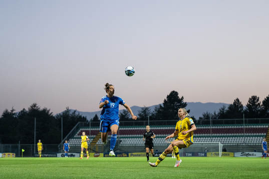 Martina Lenzini of Italy and Jonna Andersson of Sweden