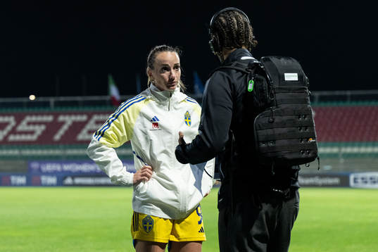 Kosovare Asllani of Sweden speaks to media