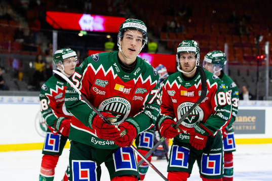 Frölundas David Edstrom jublar