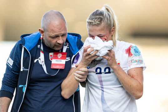 Doctor Magnus Myntevik and Sophie Román Haug of Norway