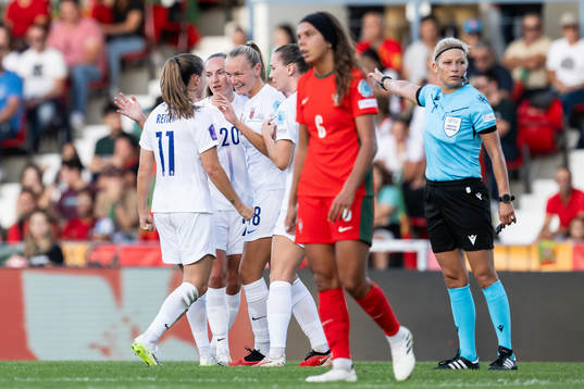 Frida Maanum of Norway celebrate with teammates