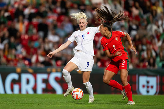 Karina Sævik of Norway and Catarina Amado of Portugal