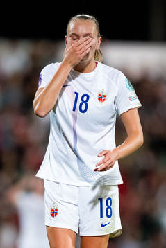 Frida Maanum of Norway reacts