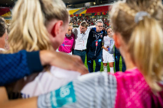 Leif Gunnar Smerud, head coach of Norway, and Halvor Lea,