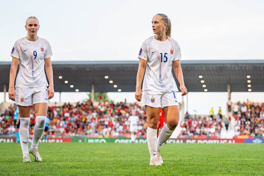 Karina Sævik and Amalie Eikeland of Norway at half-time
